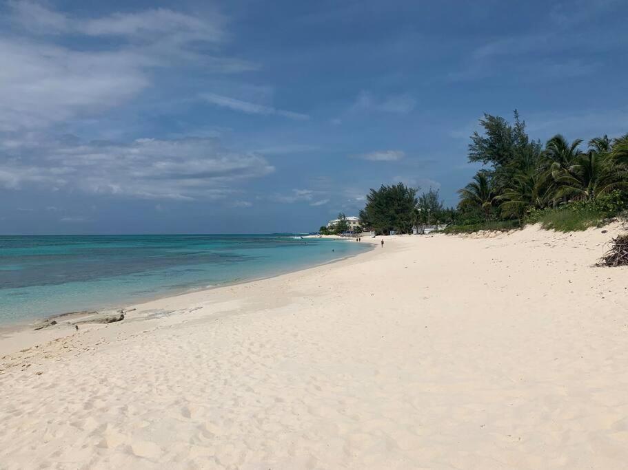 Beach'Nbarefoot Nassau Exterior photo